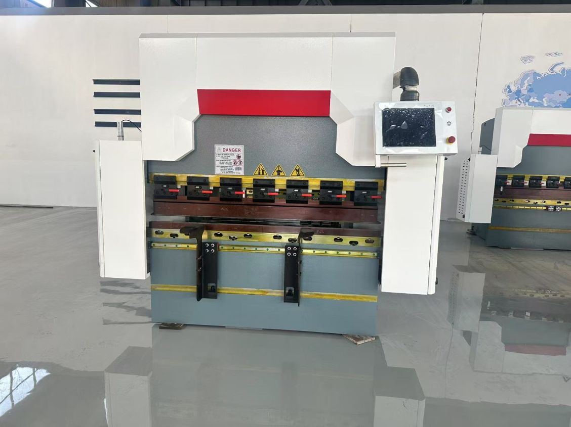 160 CM / 40 TON 3 EKSEN CNC ABKANT